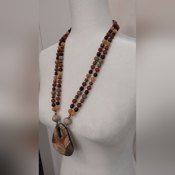 Vintage Stone and Wood Beaded Necklace Geometric Inlay Pendant Neutral Colors - Picture 4 of 16